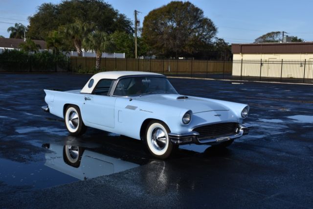 1957 Ford Thunderbird 312C.I. Hardtop - photo 11