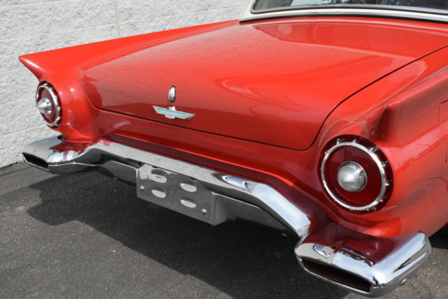 1957 Ford Thunderbird - photo 4