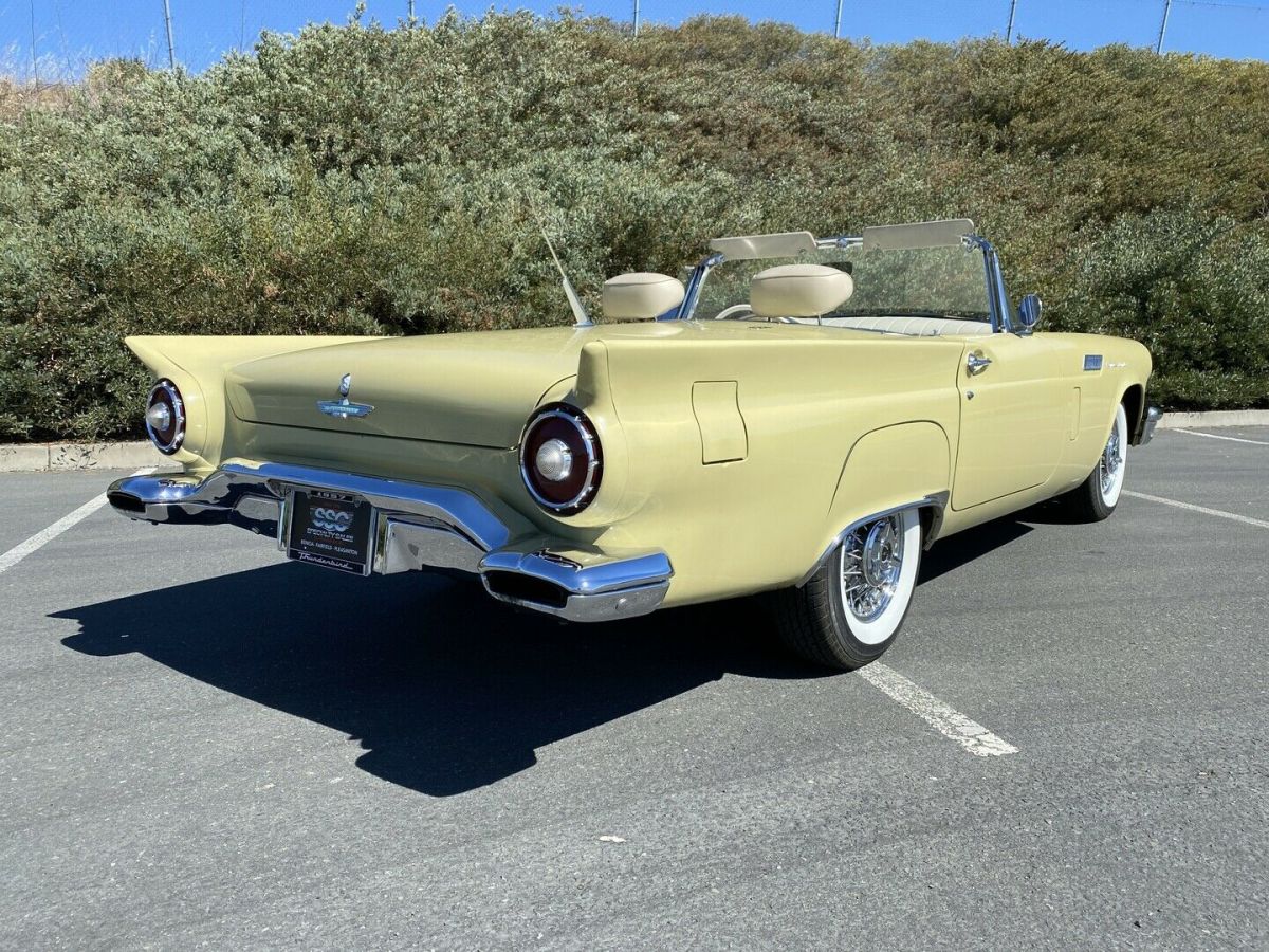 1957 Ford Thunderbird - photo 11