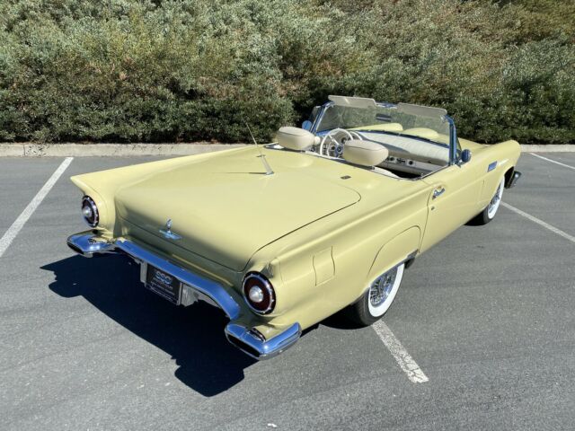 1957 Ford Thunderbird - photo 12