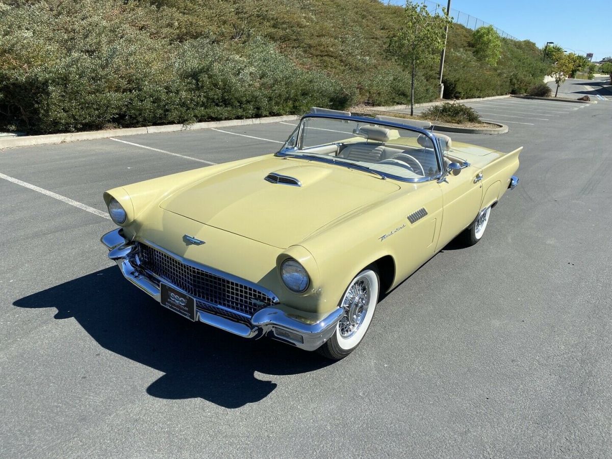 1957 Ford Thunderbird - photo 2