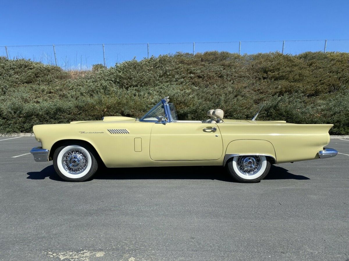 1957 Ford Thunderbird - photo 3