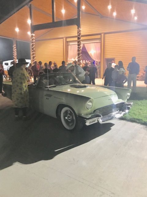 1957 Ford Thunderbird Vinyl Top !