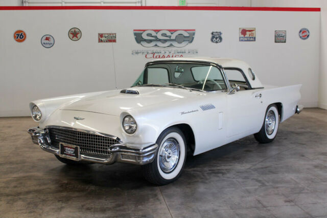 1957 Ford Thunderbird No trim field - photo 2