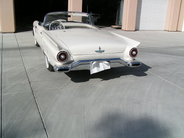 1957 Ford Thunderbird - photo 9