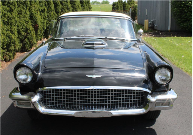 1957 Ford Thunderbird - photo 2