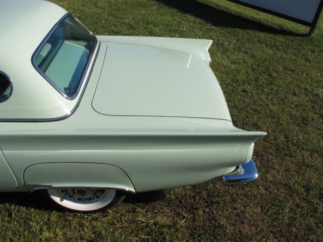 1957 Ford Thunderbird - photo 12
