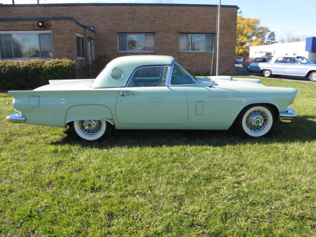 1957 Ford Thunderbird - photo 5