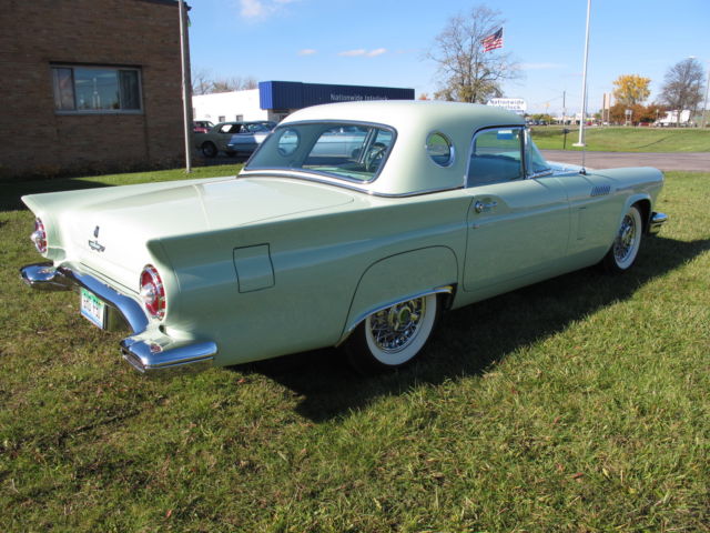 1957 Ford Thunderbird - photo 6