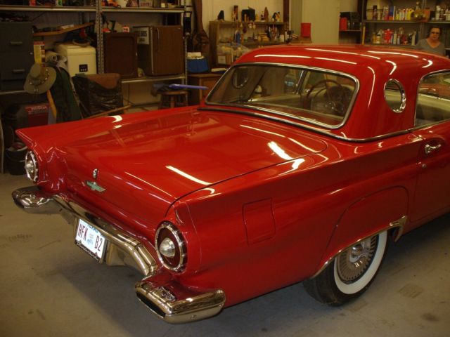 1957 Ford Thunderbird Hard top convertible - photo 3
