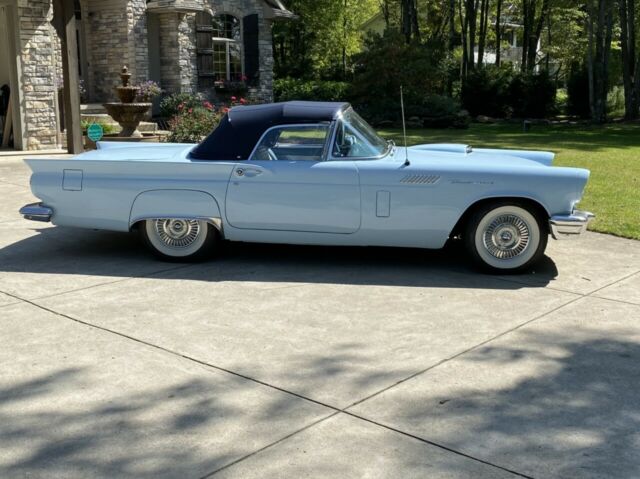 1957 Ford Thunderbird - photo 5