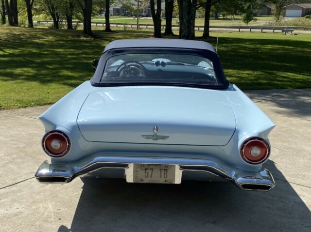 1957 Ford Thunderbird - photo 6
