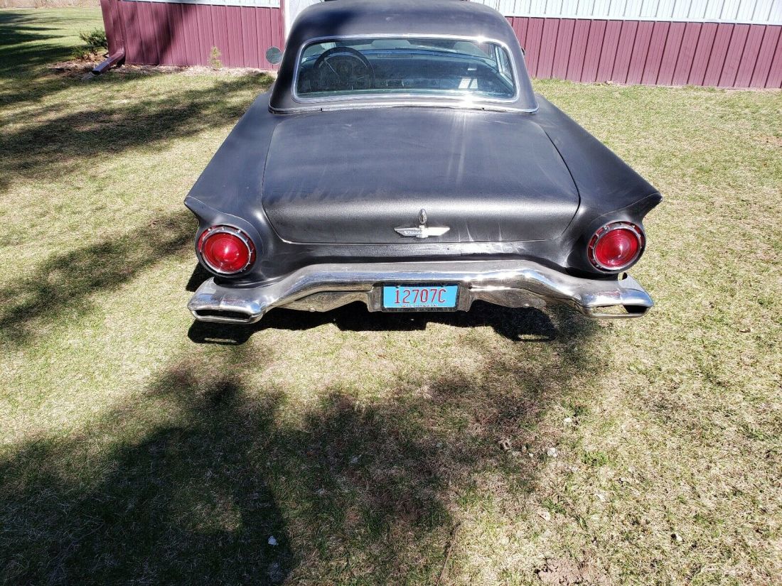 1957 Ford Thunderbird - photo 2