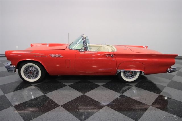 1957 Ford Thunderbird Convertible - photo 2
