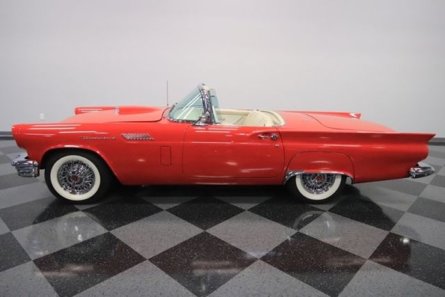 1957 Ford Thunderbird Convertible - photo 3
