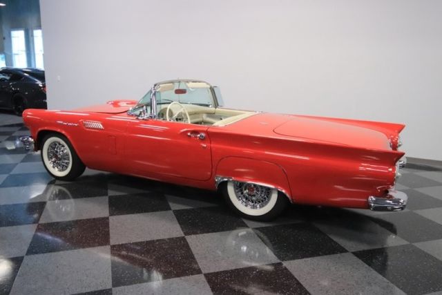 1957 Ford Thunderbird Convertible - photo 9