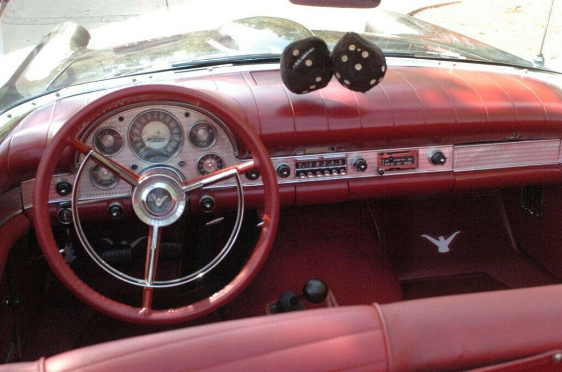 1957 Ford Thunderbird - photo 4