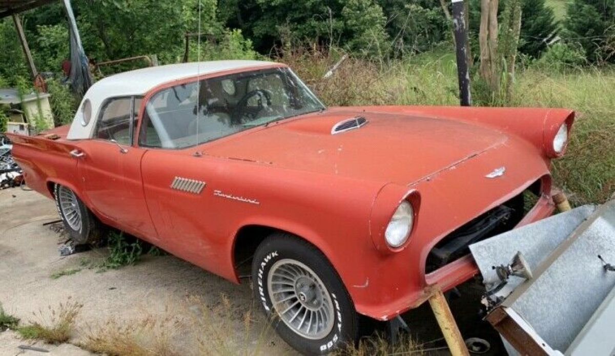 1957 Ford Thunderbird - photo 2