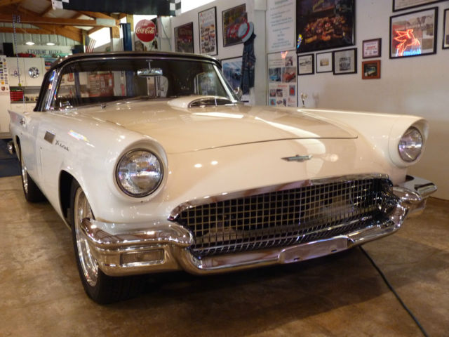 1957 Ford Thunderbird - photo 5