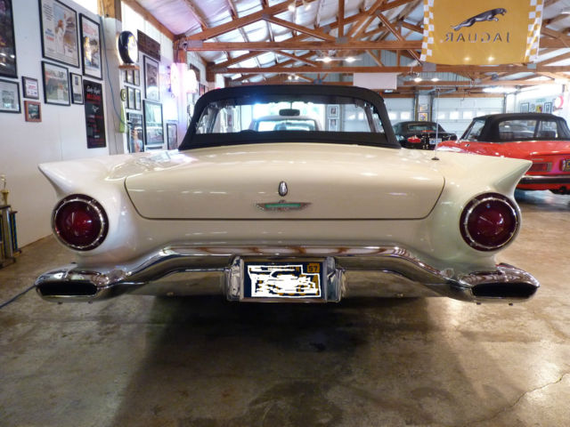 1957 Ford Thunderbird - photo 6