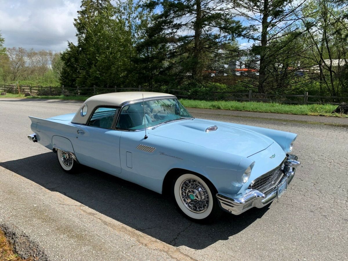 1957 Ford Thunderbird - photo 4