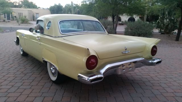 1957 Ford Thunderbird Convertible - photo 4