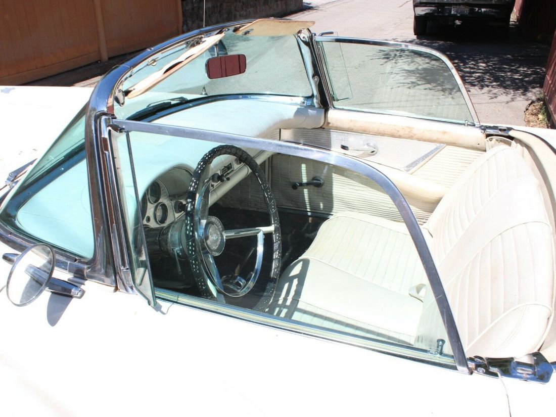 1957 Ford Thunderbird Convertible - photo 3