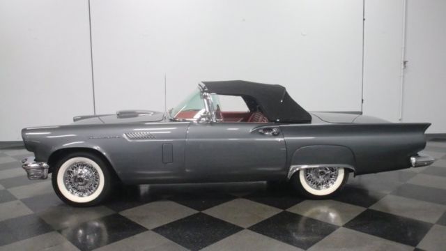 1957 Ford Thunderbird E-Bird - photo 3