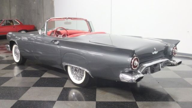 1957 Ford Thunderbird E-Bird - photo 9