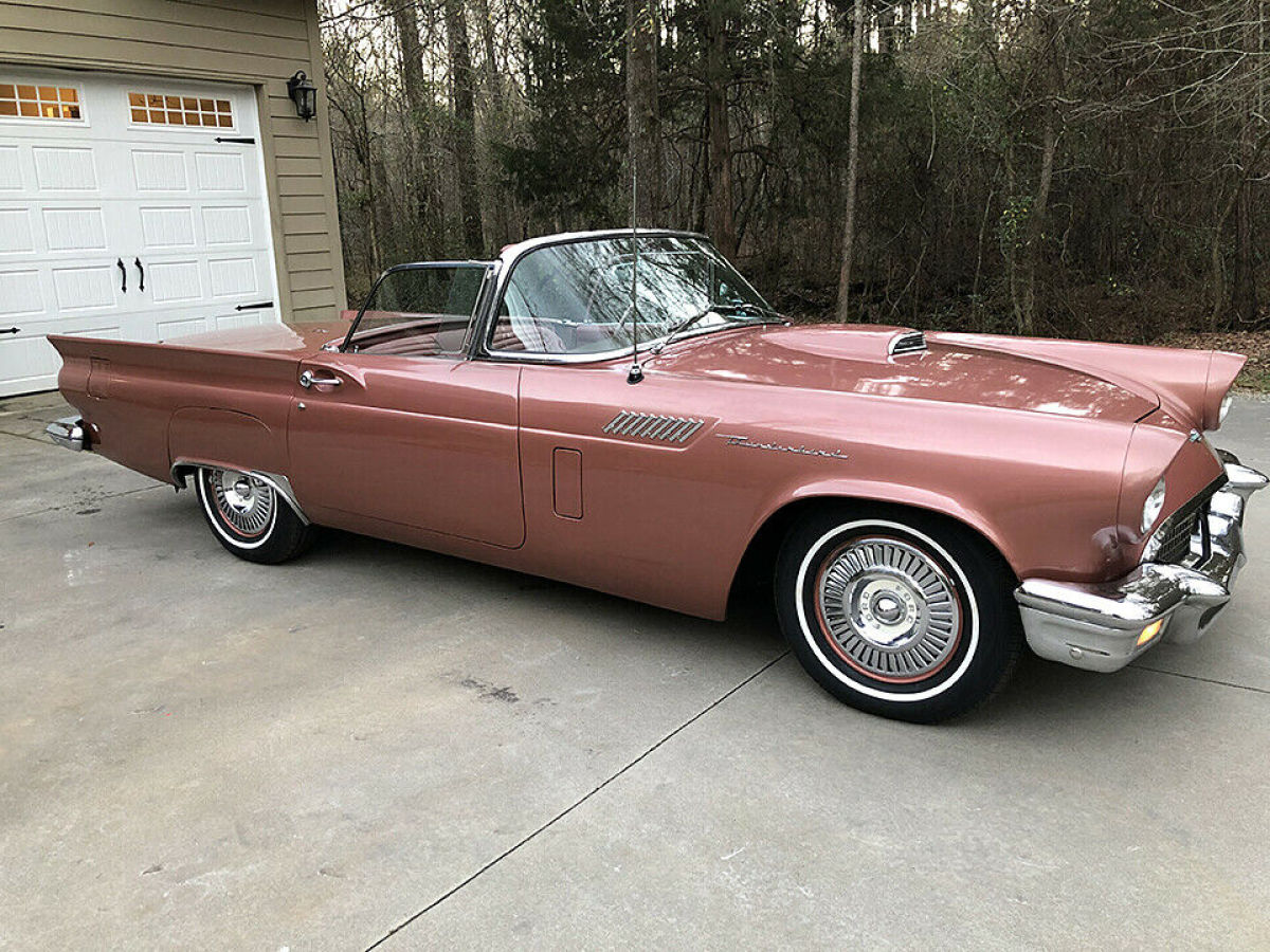 1957 Ford Thunderbird - photo 2