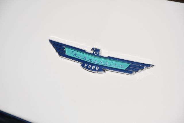 1957 Ford Thunderbird E-Code - Dual 4 Barrel Carbs - 1 of 1,363 ever bui - photo 13