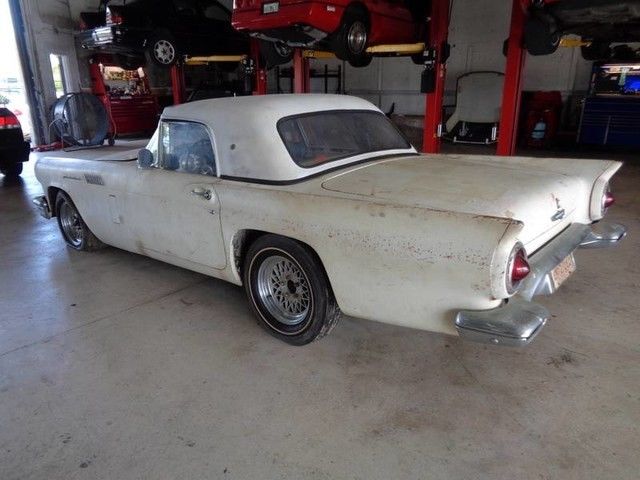 1957 Ford Thunderbird Hardtop Convertible - photo 2