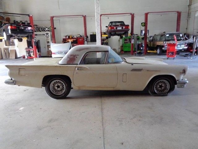 1957 Ford Thunderbird Hardtop Convertible - photo 5