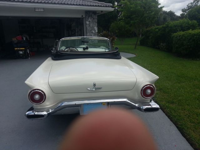 1957 Ford Thunderbird - photo 11