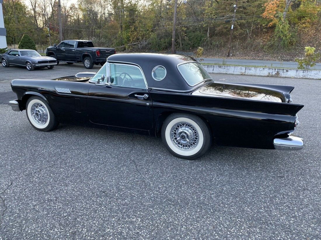 1957 Ford Thunderbird Hardtop - photo 4