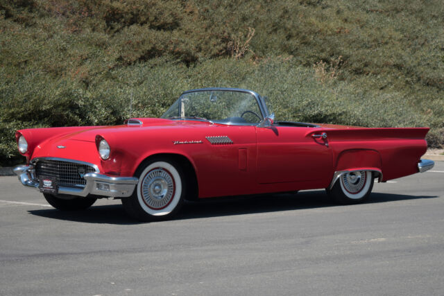 1957 Ford Thunderbird No trim field - photo 8