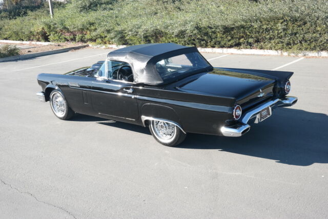 1957 Ford Thunderbird No trim field - photo 5