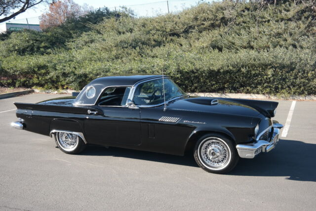1957 Ford Thunderbird No trim field - photo 6