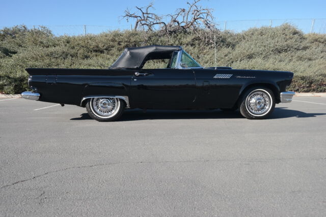 1957 Ford Thunderbird No trim field - photo 8