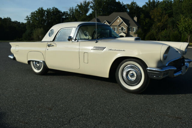 1957 FORD THUNDERBIRD; PORT-HOLE; 312 Y BLK 3-SPEED w/OVERDRIVE; EX. CON (video) 1957 Ford Thunderbird V-8 OVERDRIVE