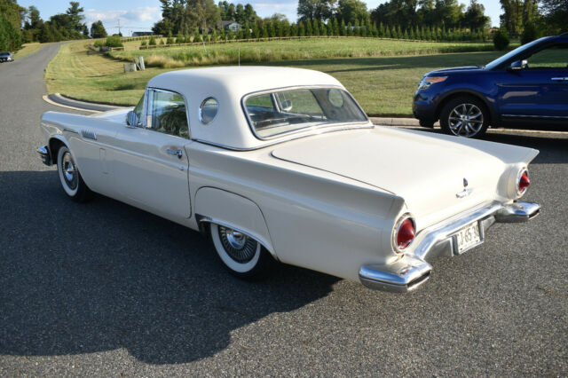 1957 Ford Thunderbird V-8 OVERDRIVE - photo 4