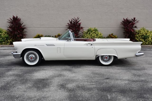 1957 Ford Thunderbird Rare!! E-Code Dual 4 barrel Carbs 1 of 1,363 ever - photo 3