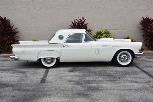 1957 Ford Thunderbird Rare!! E-Code Dual 4 barrel Carbs 1 of 1,363 ever - photo 6