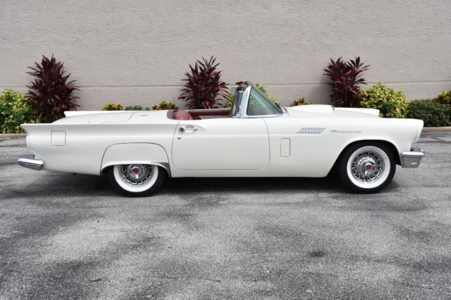 1957 Ford Thunderbird Rare!! E-Code Dual 4 barrel Carbs 1 of 1,363 ever - photo 6