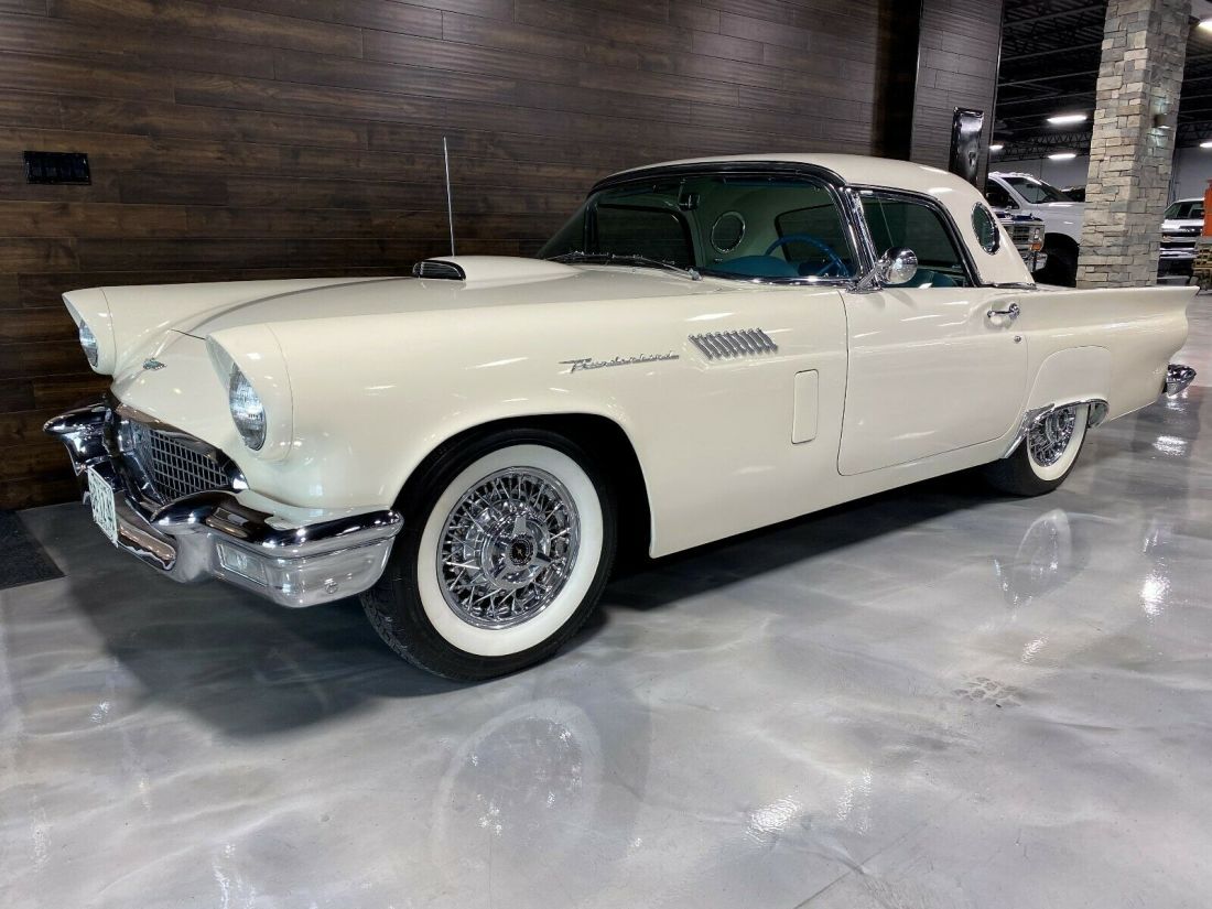 1957 Ford Thunderbird CALIFORNIA CAR FRAME-UP RESTO - photo 2