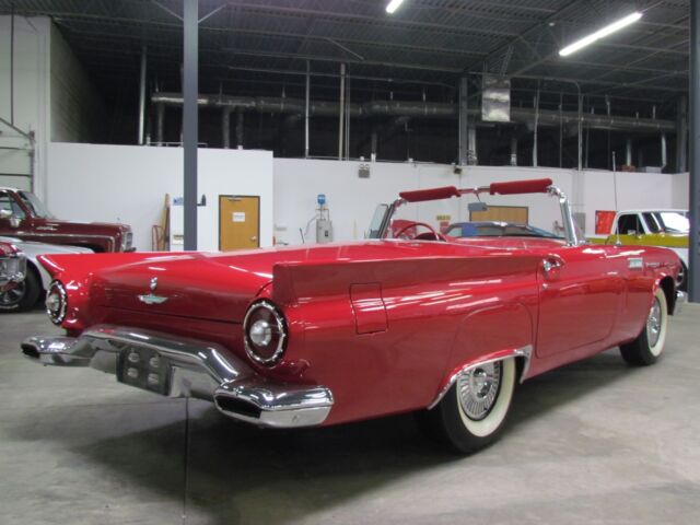 1957 Ford Thunderbird Removable Hardtop Included - photo 10