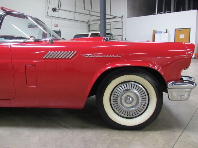 1957 Ford Thunderbird Removable Hardtop Included - photo 12