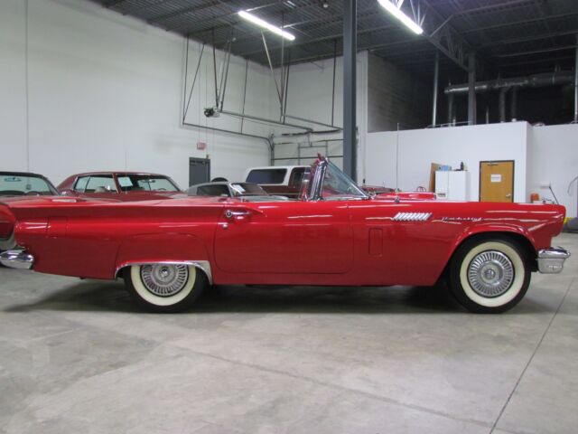 1957 Ford Thunderbird Removable Hardtop Included - photo 13