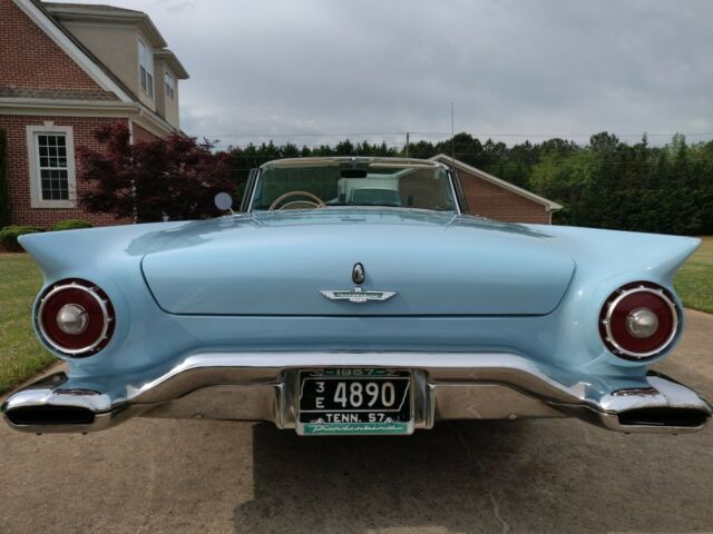 1957 Ford Thunderbird - photo 4