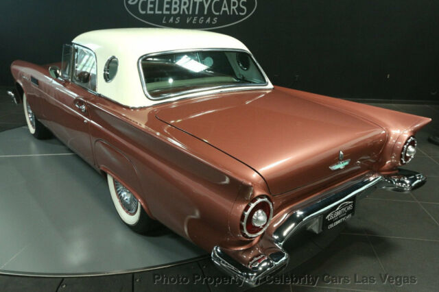 1957 Ford Thunderbird - photo 4
